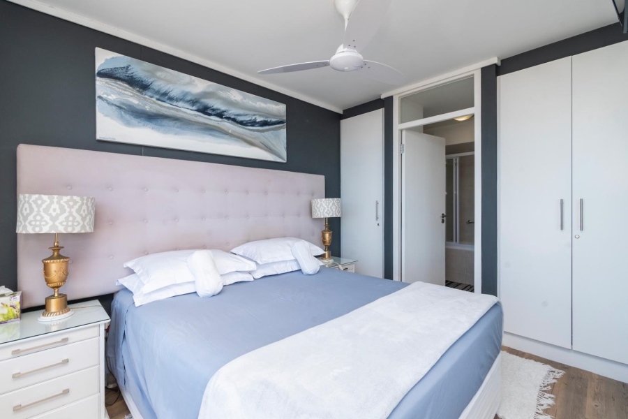 2 Bedroom Property for Sale in Sea Point Western Cape